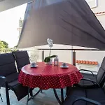 Bozana Lägenhet