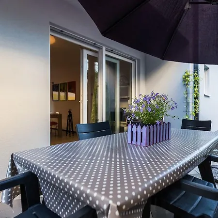 Bozana Apartament *